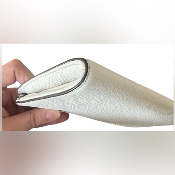 MICHAEL KORS Quarter Zip Wallet NEVER USED!! - Picture 3 of 10